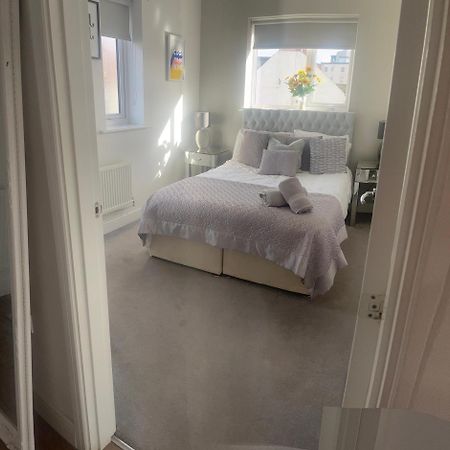 Luxury Riverside 2 Bedroomed Apartment With Balcony Newport  Zewnętrze zdjęcie