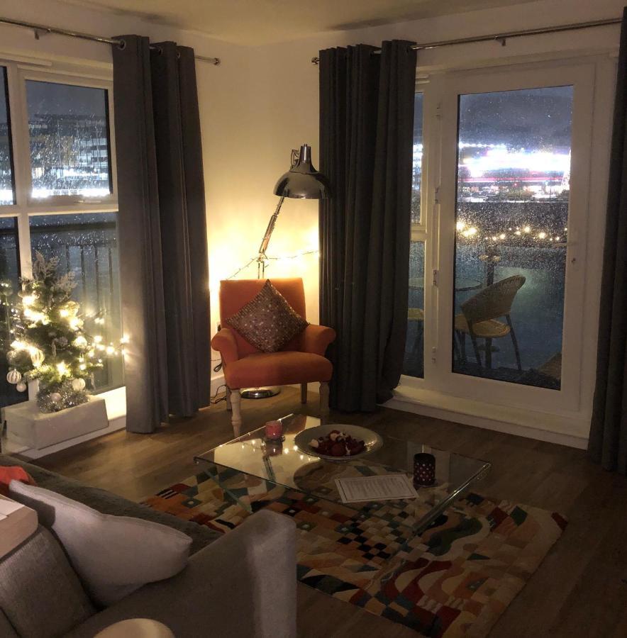 Luxury Riverside 2 Bedroomed Apartment With Balcony Newport  Zewnętrze zdjęcie